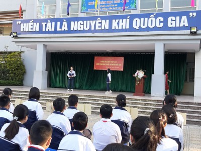 Trường THCS Mỗ Lao hưởng ứng ngày pháp luật nước cộng hòa xã hội chủ nghĩa Việt Nam