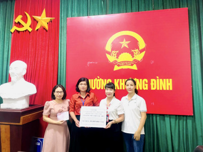 Trường THCS Mỗ Lao gửi hơn 85 triệu đồng sẻ chia cùng nạn nhân vụ cháy chung cư  tại Thanh Xuân- Hà Nội