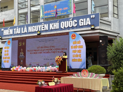 Trường THCS Mỗ Lao tổ chức Lễ hưởng ứng ngày pháp luật nước Cộng hòa Xã hội Chủ nghĩa Việt Nam năm 2023